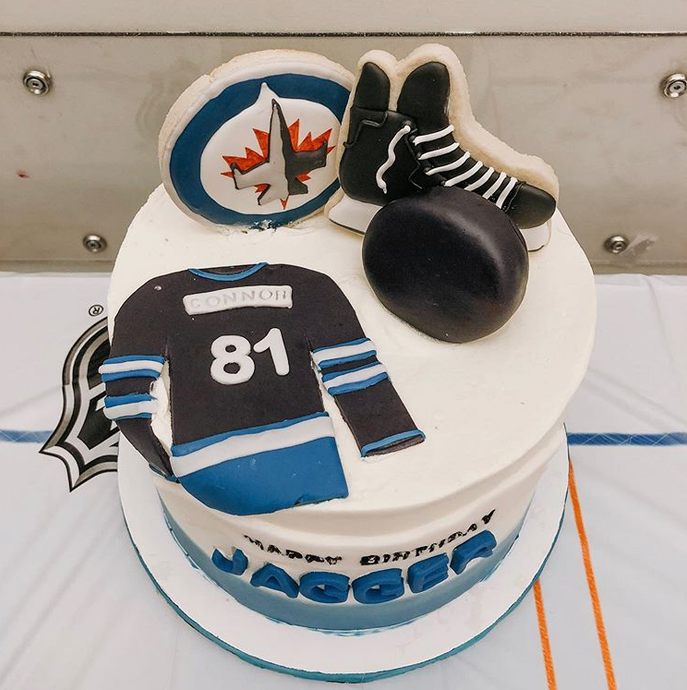 a hockey themed Birthday Party with Salt of the Earth Kids